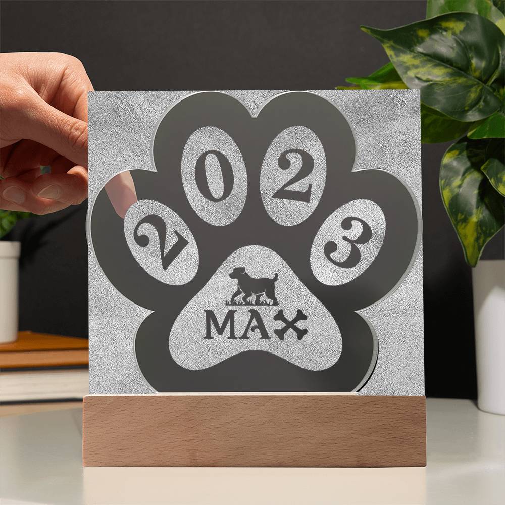 Engraved Paw Shape 10.31.23