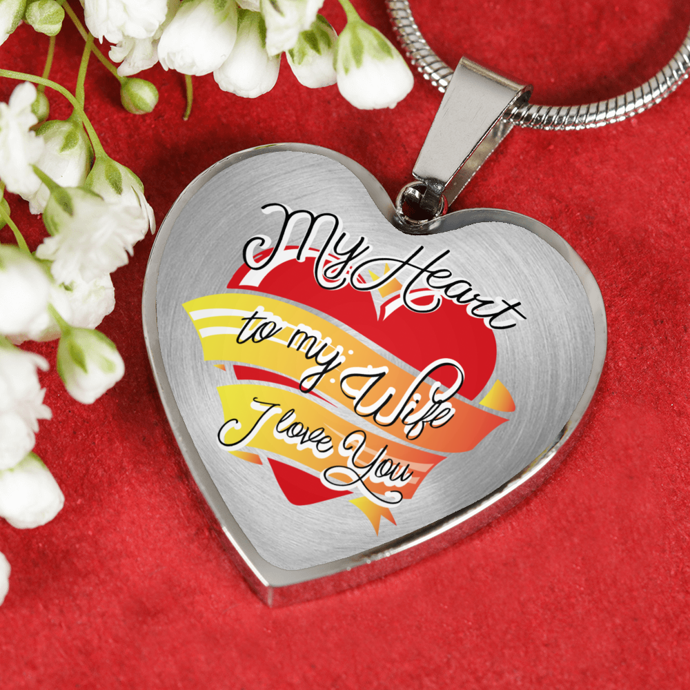 graphic heart necklace
