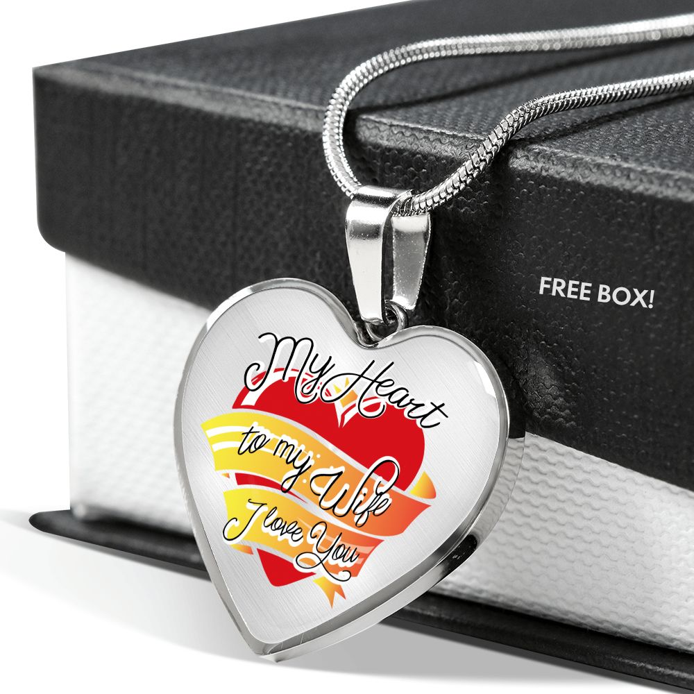 graphic heart necklace