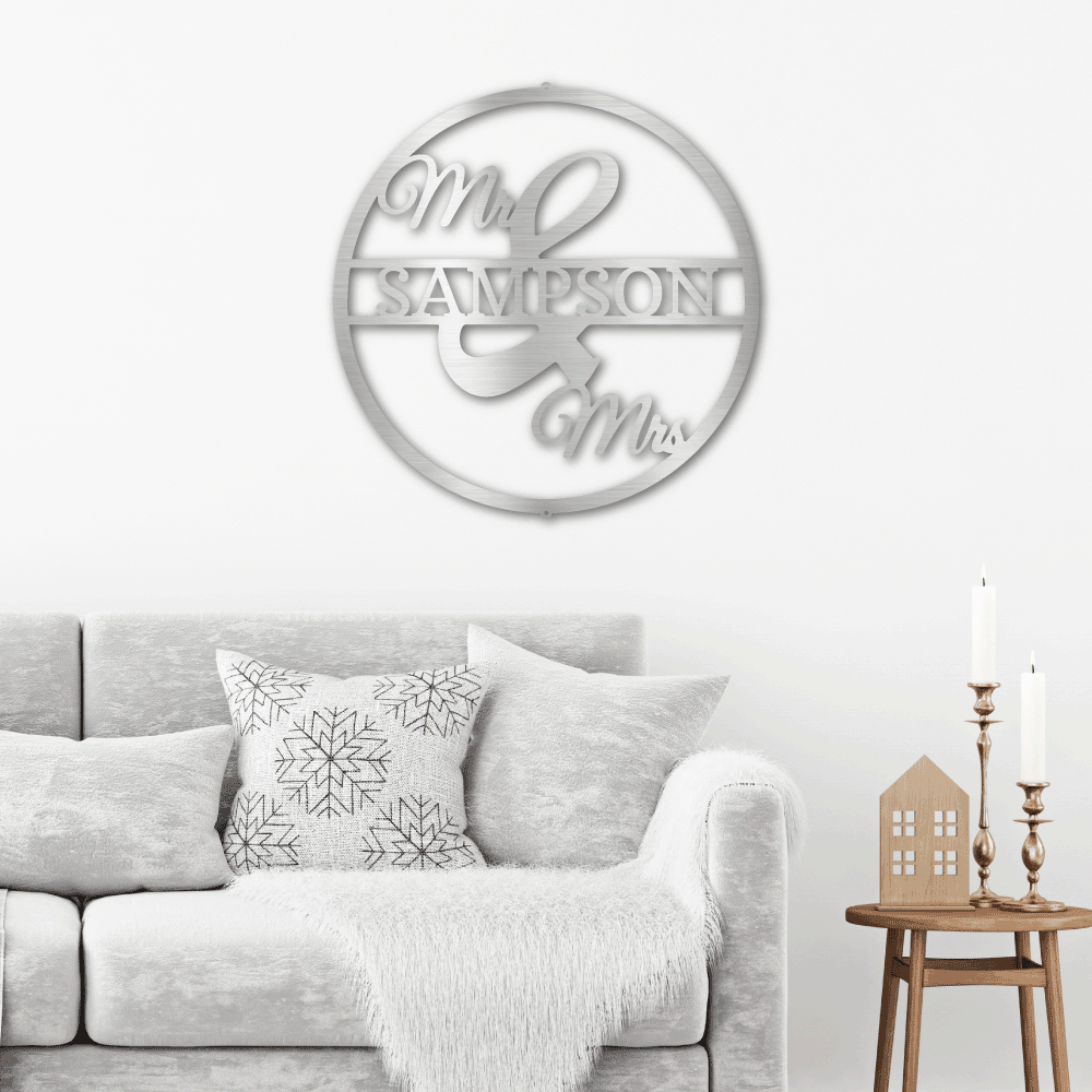 testing Mr and Mrs Circle Monogram
